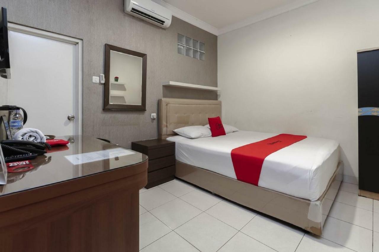 Reddoorz Plus @ Karet Setiabudi Jakarta Eksteriør billede